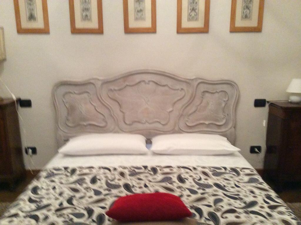 B&B Del Piazzo Биелла Экстерьер фото